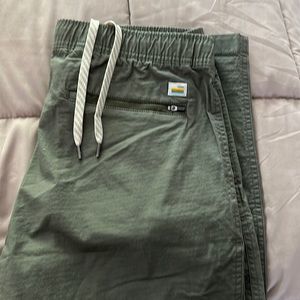 Vuori Ripstop Climber pants. Color green, never worn.